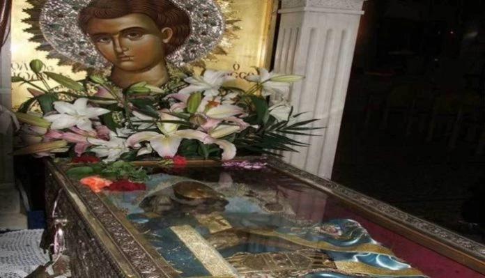 Άγιος Ιωάννης ο Ρώσος: Πώς ζητά από μόνος του να του αλλαχθούν τα άμφια – Ποια ήταν η τελευταία φορά